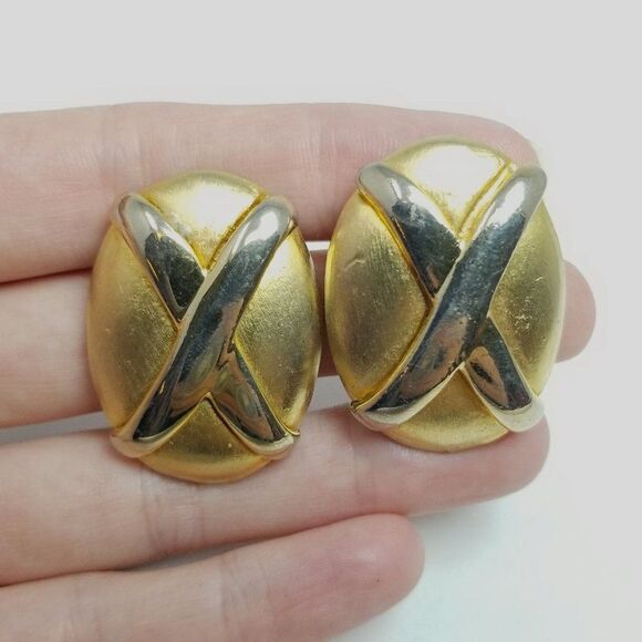 Vintage Big Gold Tone X Oval Clip On Earrings, Retro 80s Style Design, Estate - Picture 1 of 6